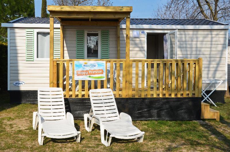 Happy Camp Mobile Homes In Domaine La Yole Camping Lodge 발라 플라주 외부 사진